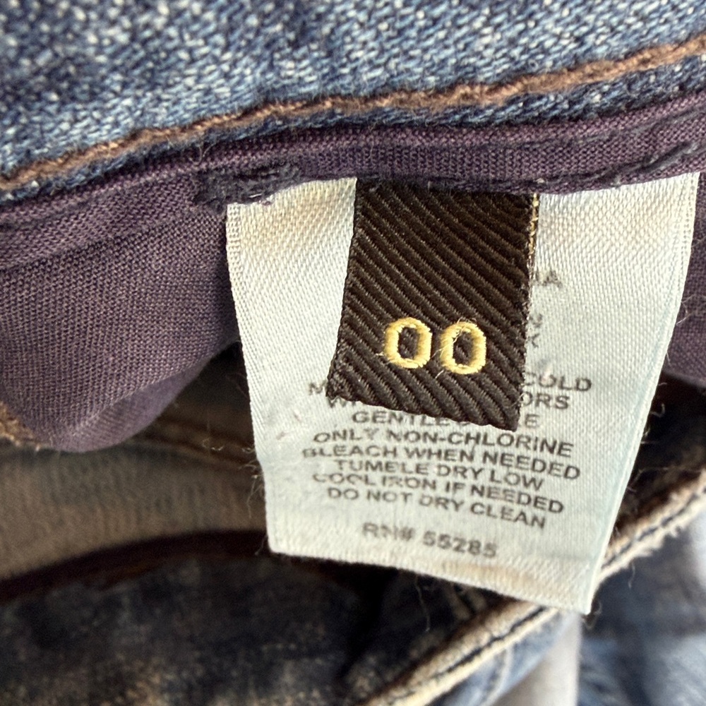 Express Light Blue Jeans. Womens size 00. Inseam: 25” Rise: 8” - Picture 5 of 9